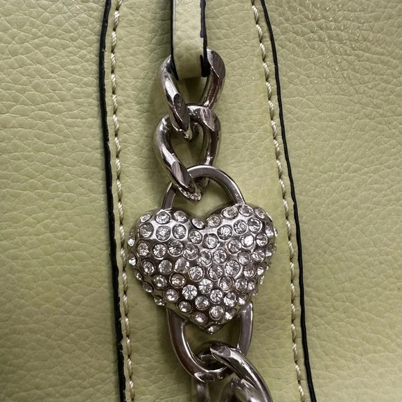 Beautiful green shoulder bag this kind is trending now and has good quality - Picture 3 of 6